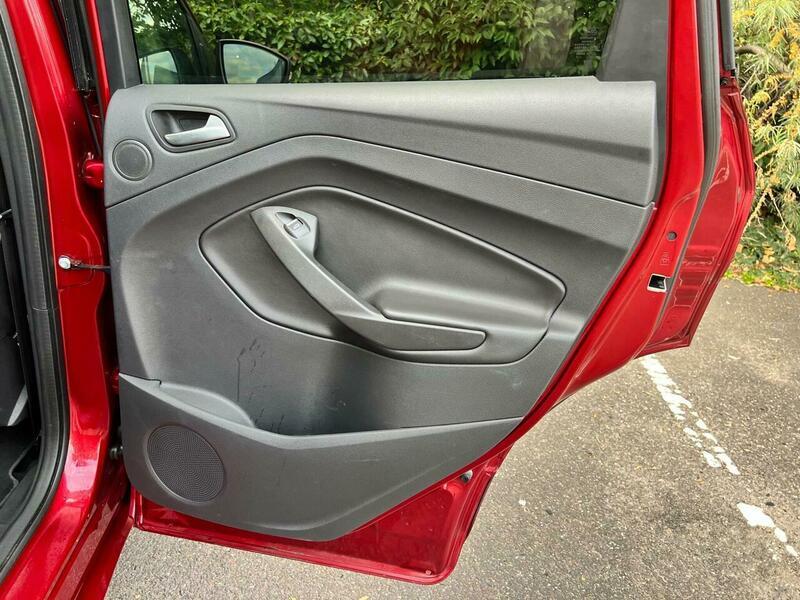 Used Ford Kuga 2016 for sale - 76384752: Photo 32