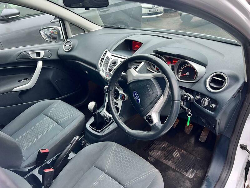 Used Ford Fiesta 2012 for sale - 76384768: Photo 15