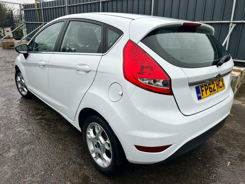 Used Ford Fiesta 2012 for sale - 76384768: Photo 5