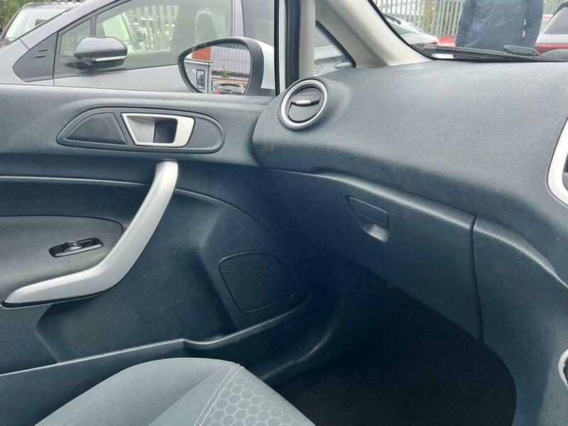 Used Ford Fiesta 2012 for sale - 76384768: Photo 51