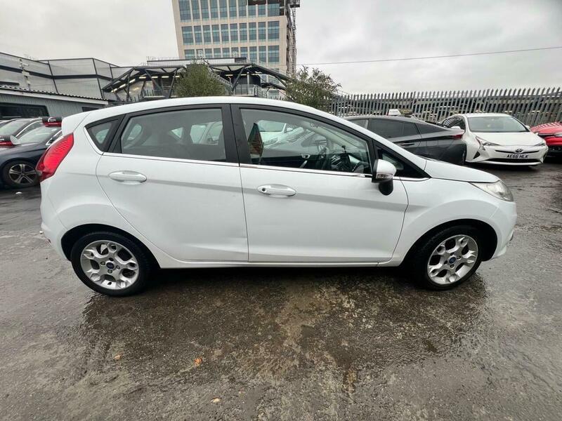 Used Ford Fiesta 2012 for sale - 76384768: Photo 8