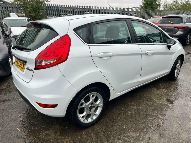 Used Ford Fiesta 2012 for sale - 76384768: Photo 9