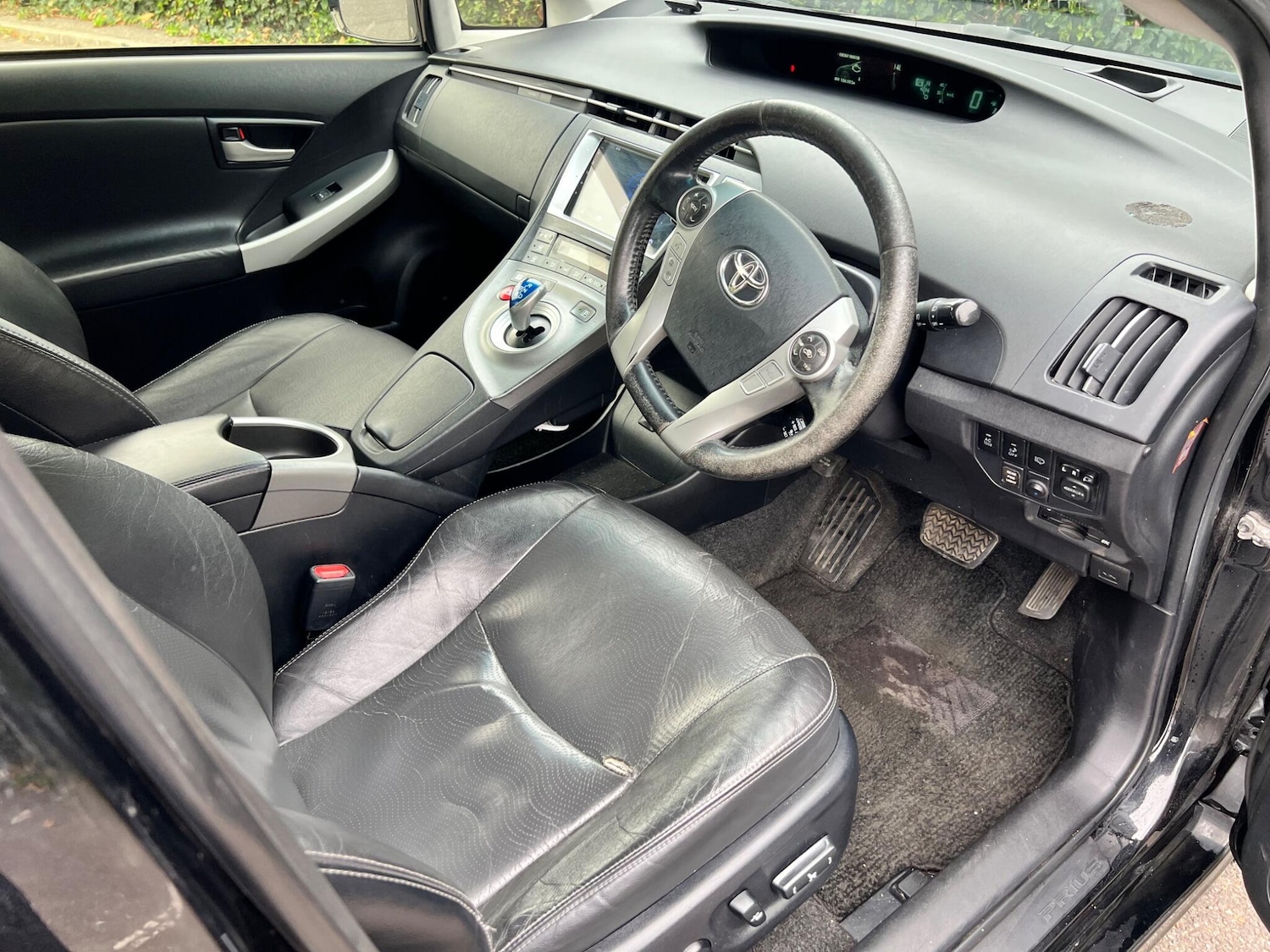 Used Toyota Prius 2019 for sale - 76384759: Photo 14
