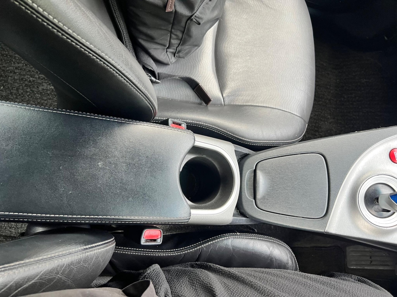 Used Toyota Prius 2019 for sale - 76384759: Photo 9