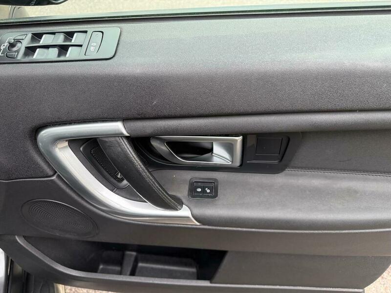 Used Land Rover Discovery Sport 2018 for sale - 76384760: Photo 21