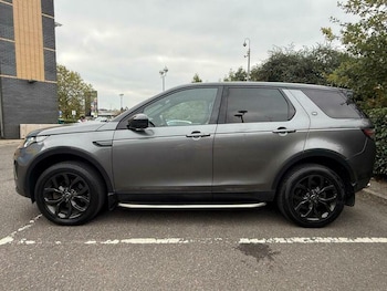 Used Land Rover Discovery Sport 2018 for sale - 76384760: Photo