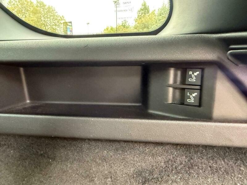 Used Land Rover Discovery Sport 2018 for sale - 76384760: Photo 51