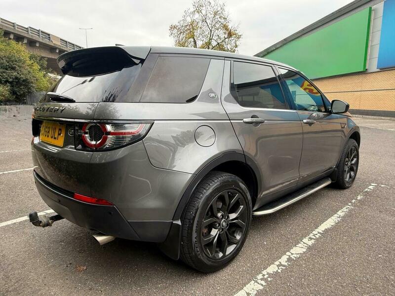 Used Land Rover Discovery Sport 2018 for sale - 76384760: Photo 8