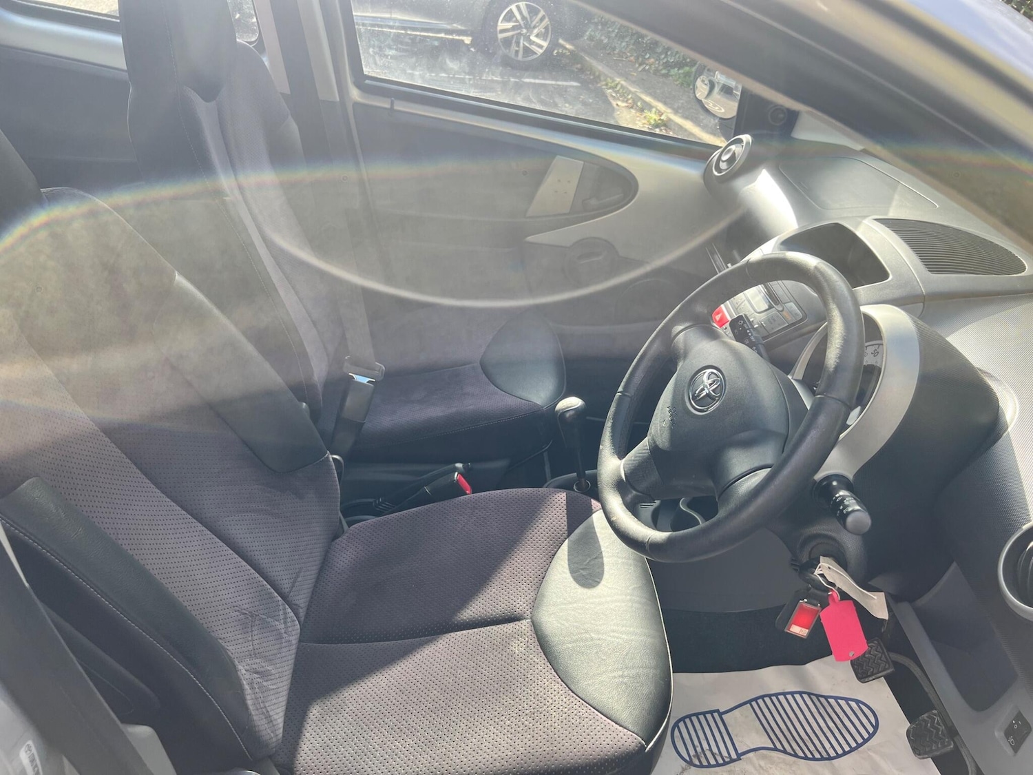 Used Toyota AYGO 2011 for sale - 76384764: Photo 16