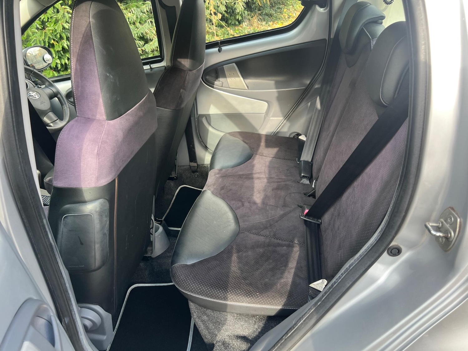 Used Toyota AYGO 2011 for sale - 76384764: Photo 18