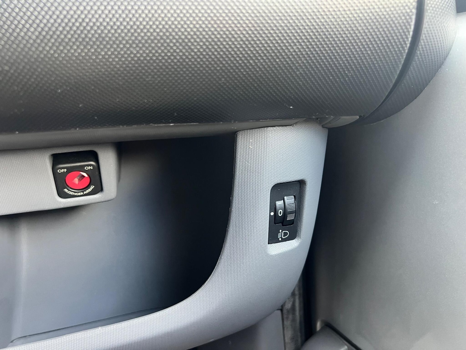 Used Toyota AYGO 2011 for sale - 76384764: Photo 20