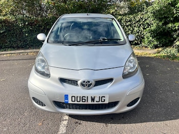 Used Toyota AYGO 2011 for sale - 76384764: Photo