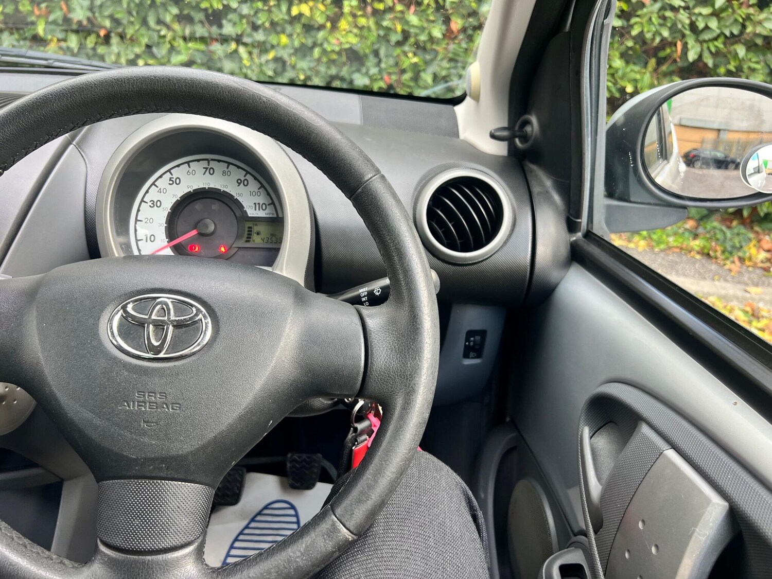 Used Toyota AYGO 2011 for sale - 76384764: Photo 37