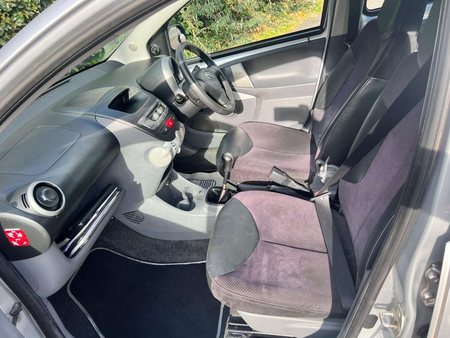 Used Toyota AYGO 2011 for sale - 76384764: Photo 38