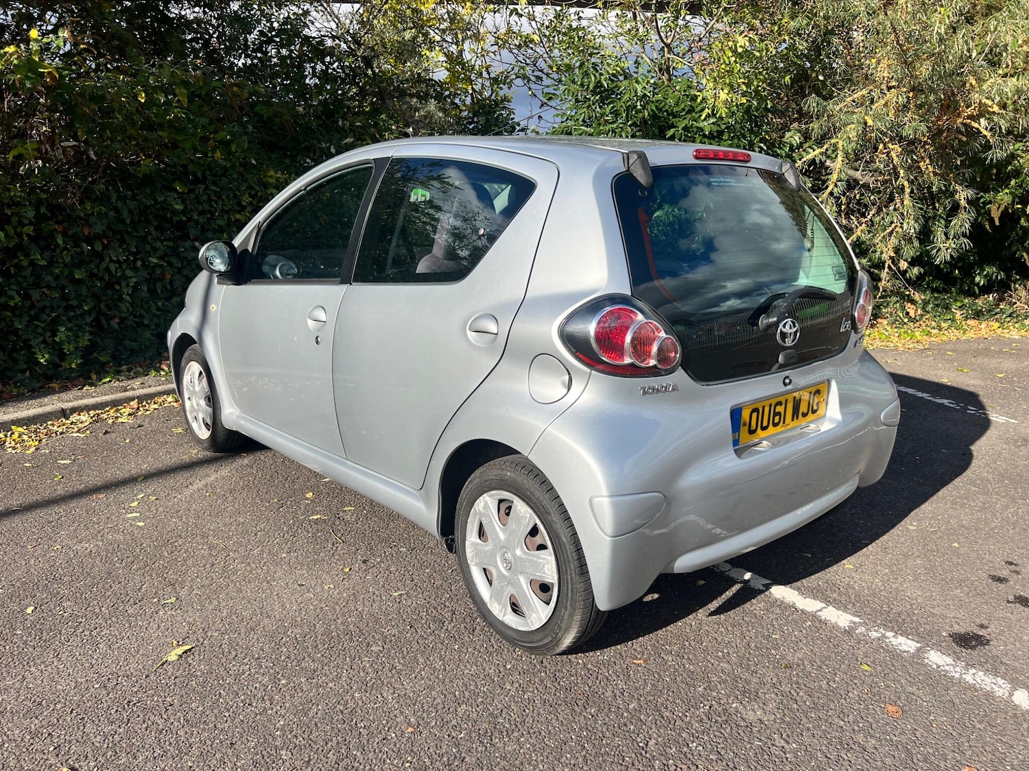 Used Toyota AYGO 2011 for sale - 76384764: Photo 4