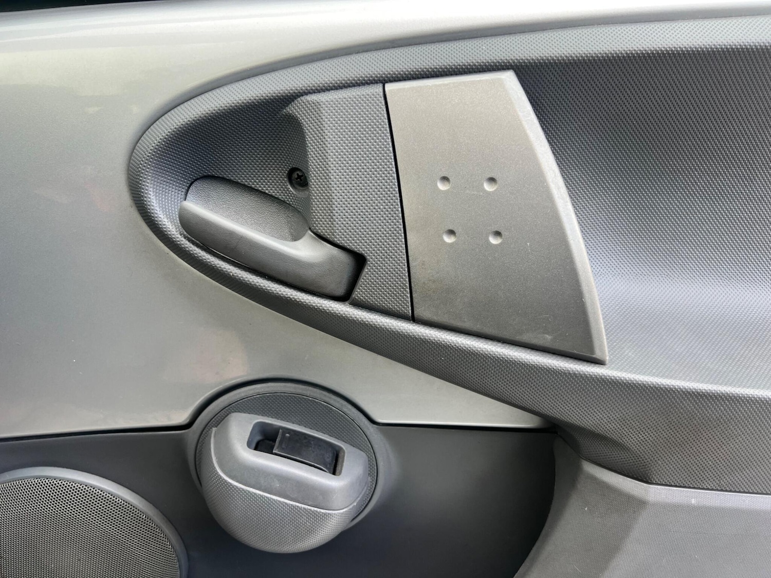 Used Toyota AYGO 2011 for sale - 76384764: Photo 43