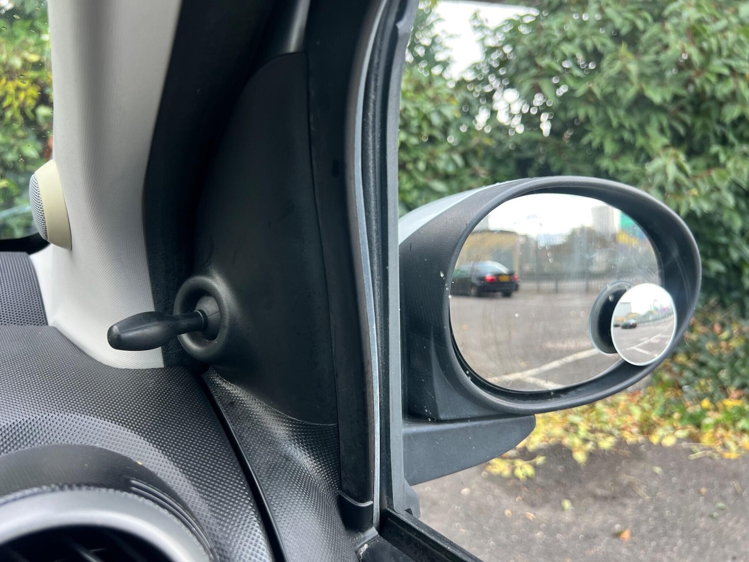 Used Toyota AYGO 2011 for sale - 76384764: Photo 48