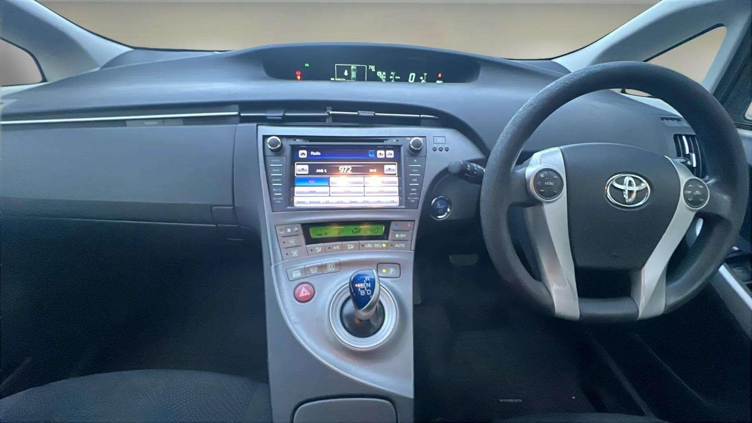 Used Toyota Prius 2018 for sale - 76913915: Photo 9