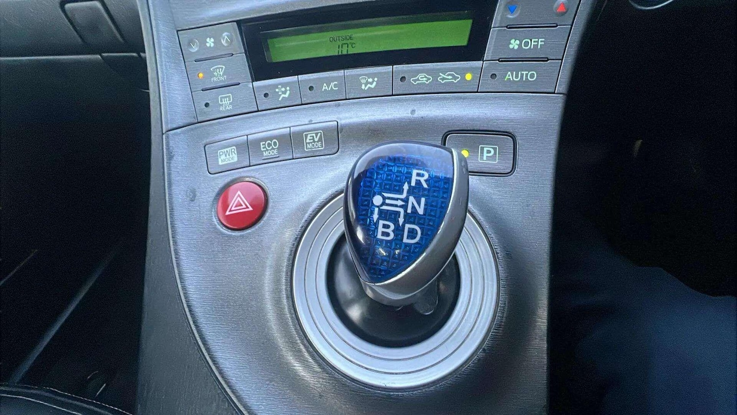 Used Toyota Prius 2018 for sale - 76780908: Photo 13