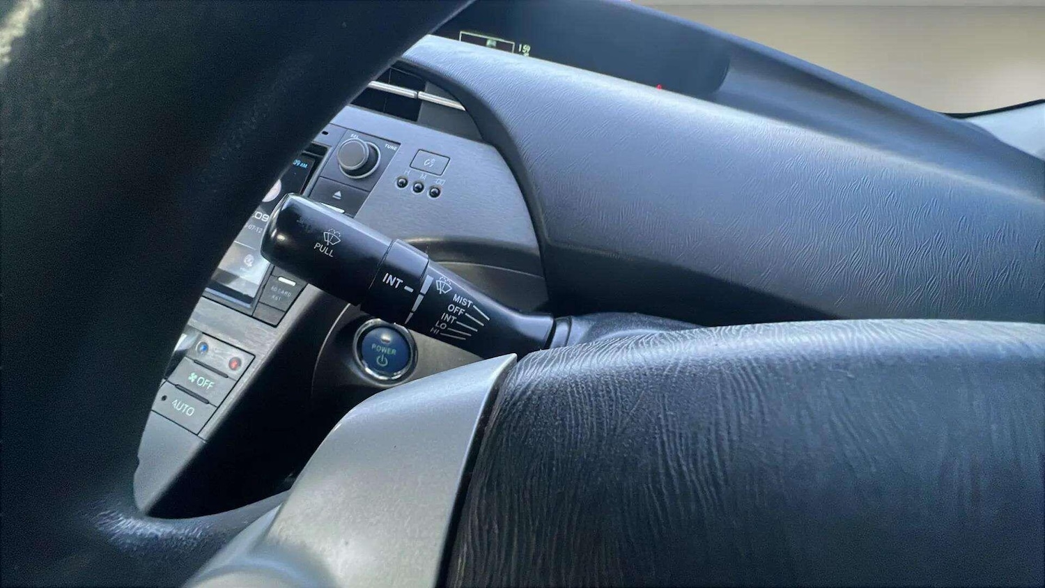 Used Toyota Prius 2018 for sale - 76780908: Photo 18