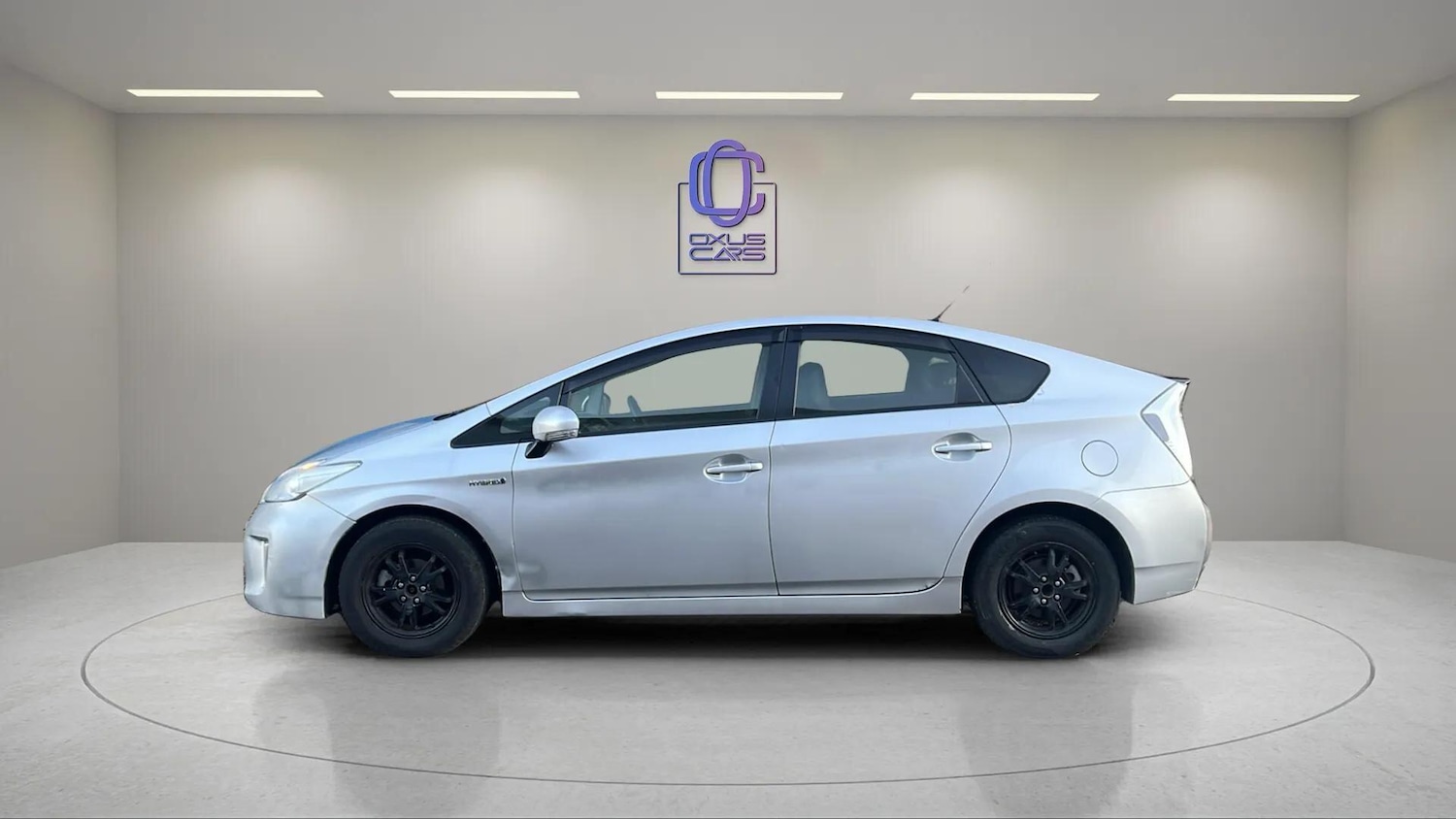 Used Toyota Prius 2018 for sale - 76780908: Photo 2