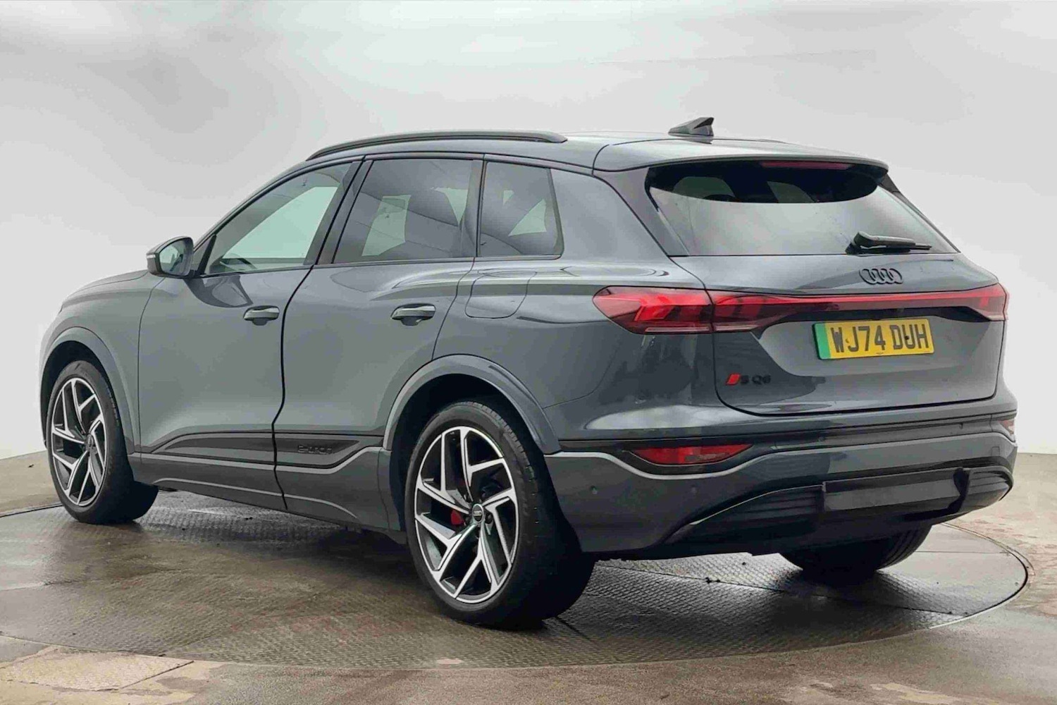 Used Audi Q6 e-tron 2024 for sale - 77628299: Photo 3