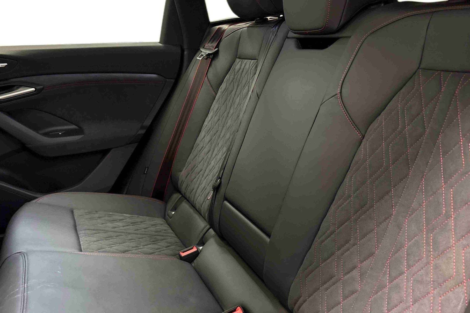 Used Audi Q6 e-tron 2024 for sale - 77628299: Photo 7