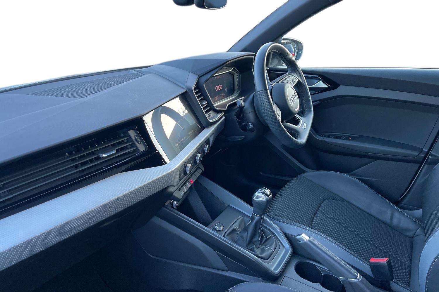 Used Audi A1 2023 for sale - 76827698: Photo 2