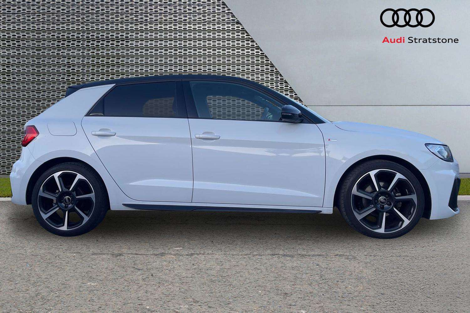 Used Audi A1 2023 for sale - 76827698: Photo 4