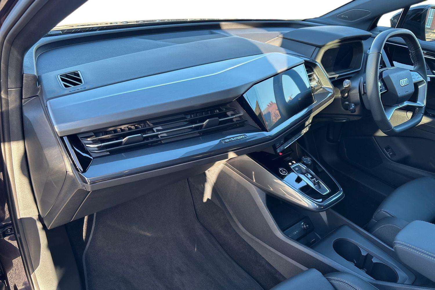 Used Audi Q4 e-tron 2025 for sale - 76661764: Photo 2