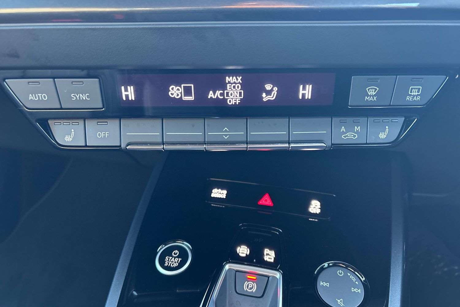 Used Audi Q4 e-tron 2025 for sale - 76661764: Photo 33