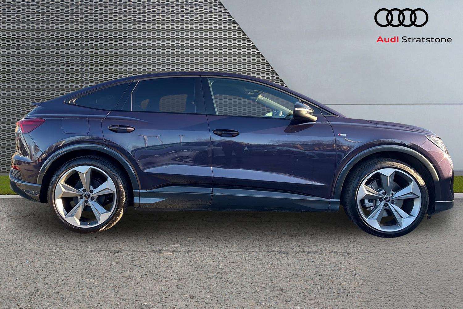 Used Audi Q4 e-tron 2025 for sale - 76661764: Photo 4