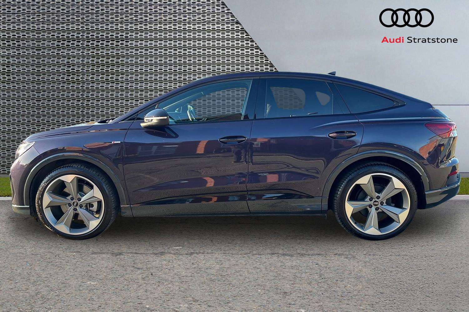 Used Audi Q4 e-tron 2025 for sale - 76661764: Photo 8