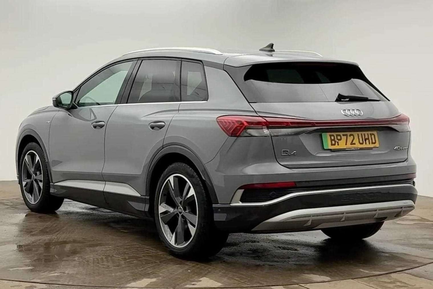 Used Audi Q4 e-tron 2023 for sale - 77842532: Photo 3