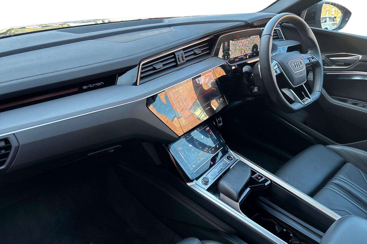 Used Audi Q8 2024 for sale - 78173939: Photo 2