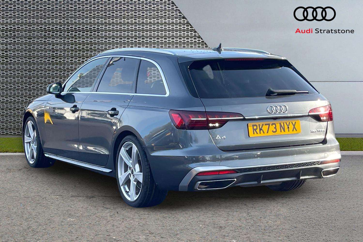 Used Audi A4 2023 for sale - 76205166: Photo 3