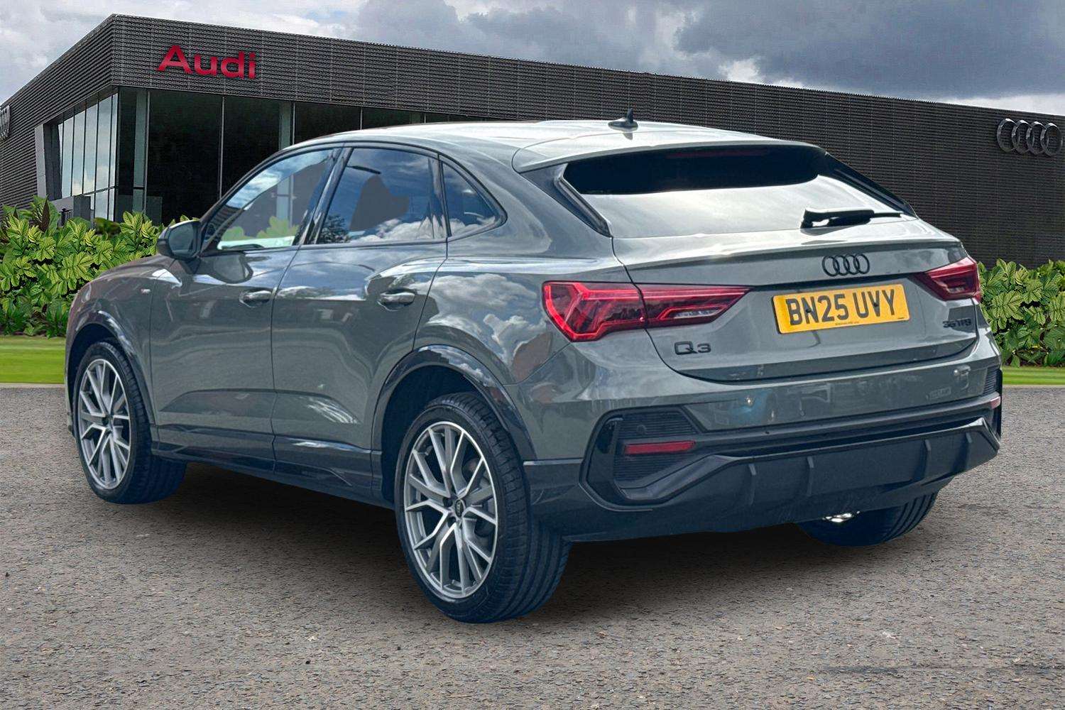 Used Audi Q3 2025 for sale - 75818496: Photo 3