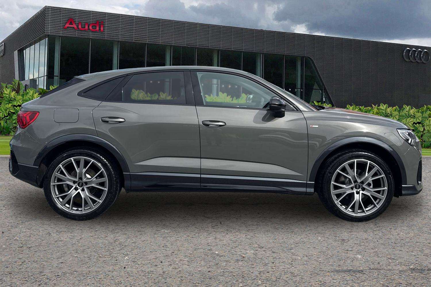 Used Audi Q3 2025 for sale - 75818496: Photo 4