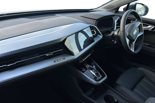 Used Audi Q4 e-tron 2024 for sale - 74716878: Photo 2