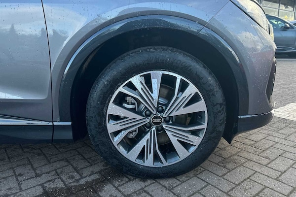 Used Audi Q4 e-tron 2024 for sale - 74716878: Photo 5