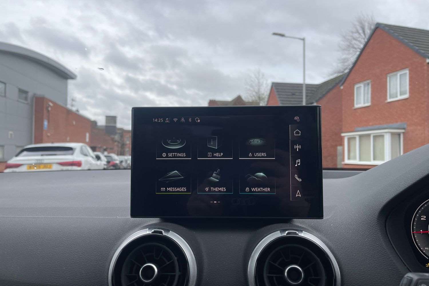 Used Audi Q2 2025 for sale - 76851573: Photo 27