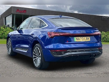 Used Audi Q8 2023 for sale - 75212555: Photo
