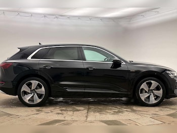 Used Audi e-tron 2022 for sale - 79079180: Photo