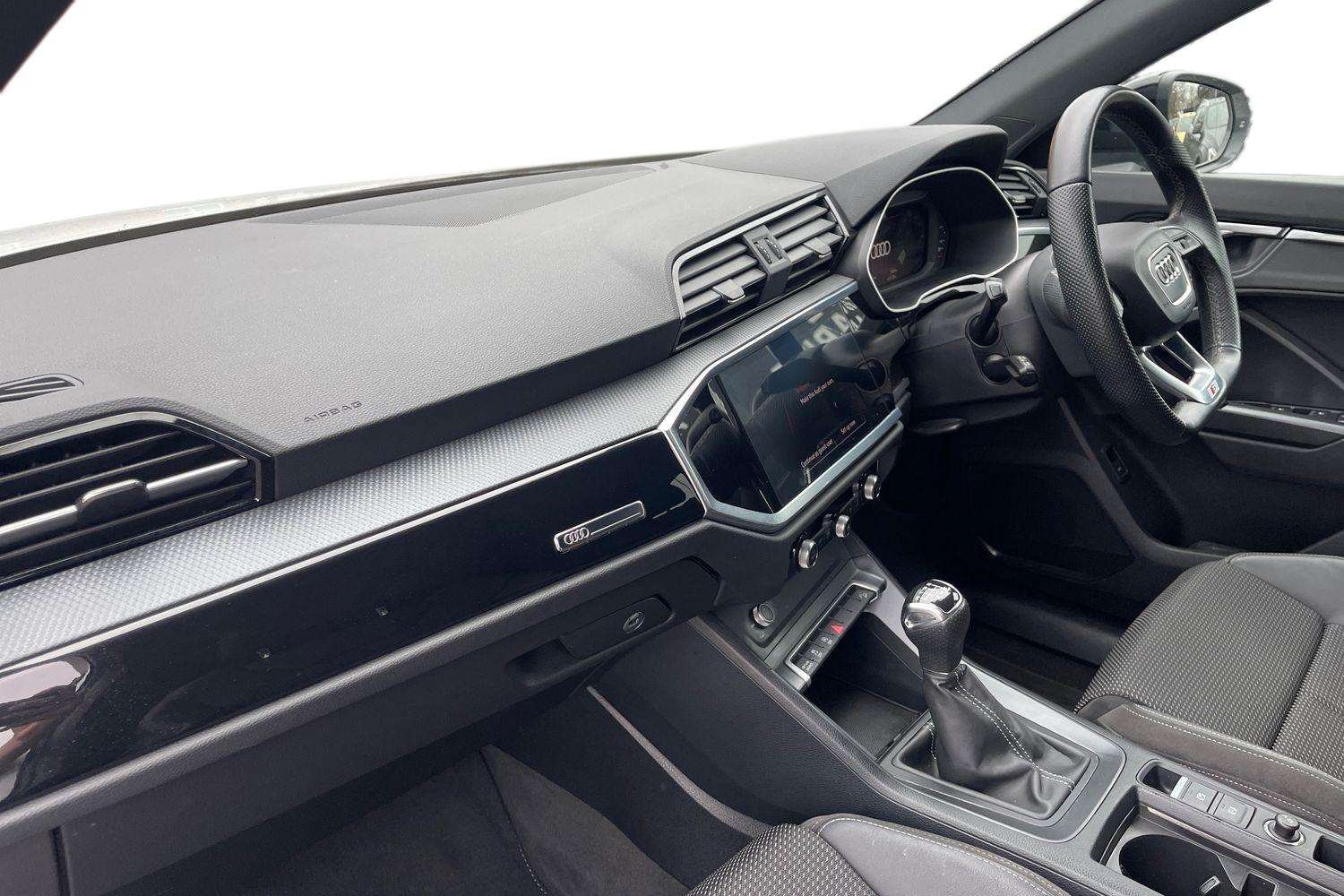 Used Audi Q3 2021 for sale - 77233005: Photo 2