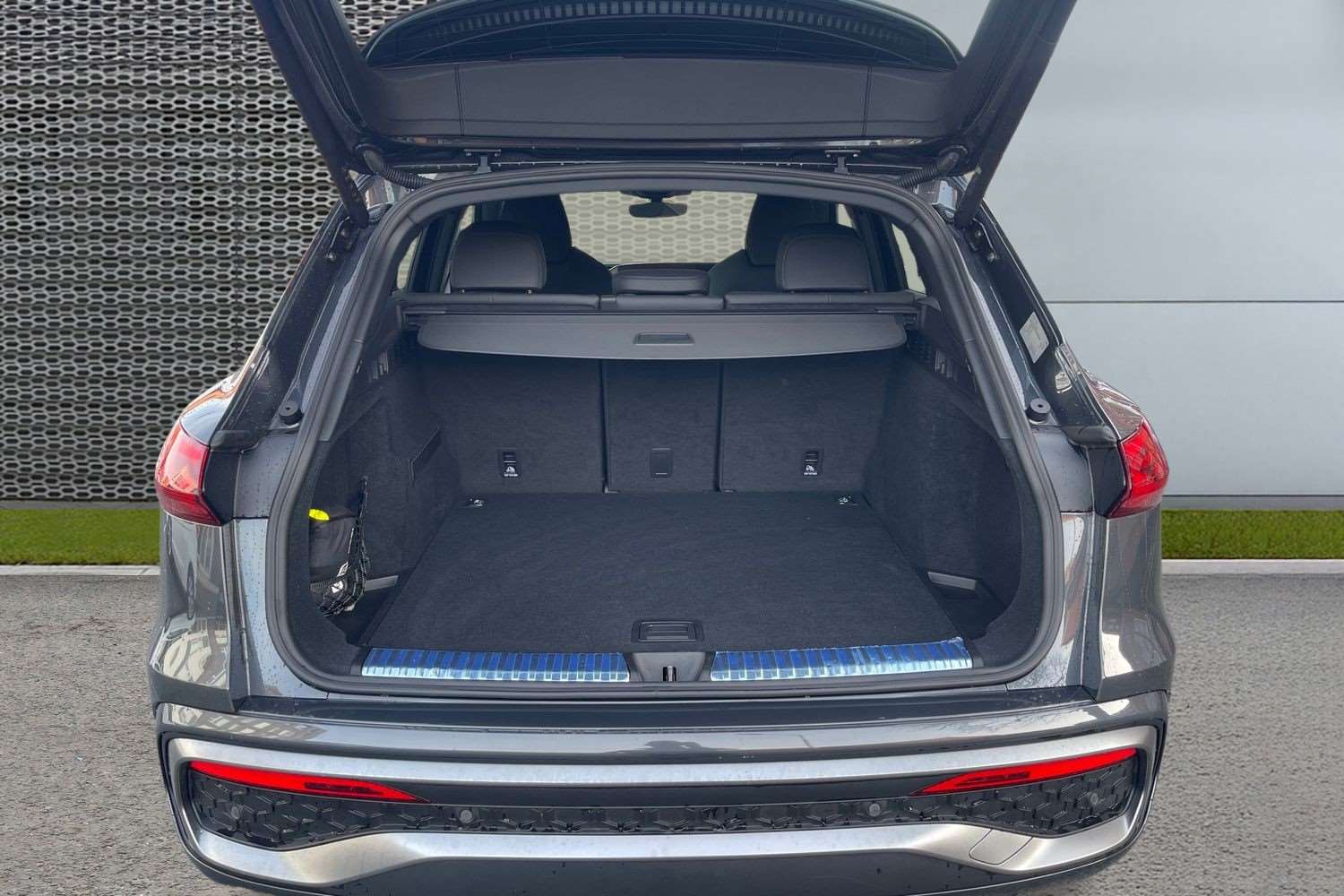 Used Audi Q5 2025 for sale - 77018815: Photo 13