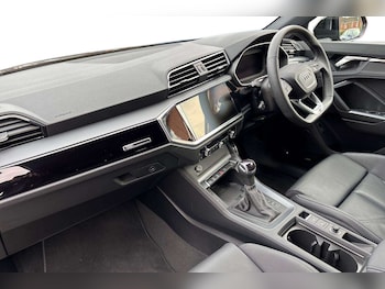 Used Audi Q3 2025 for sale - 77772248: Photo