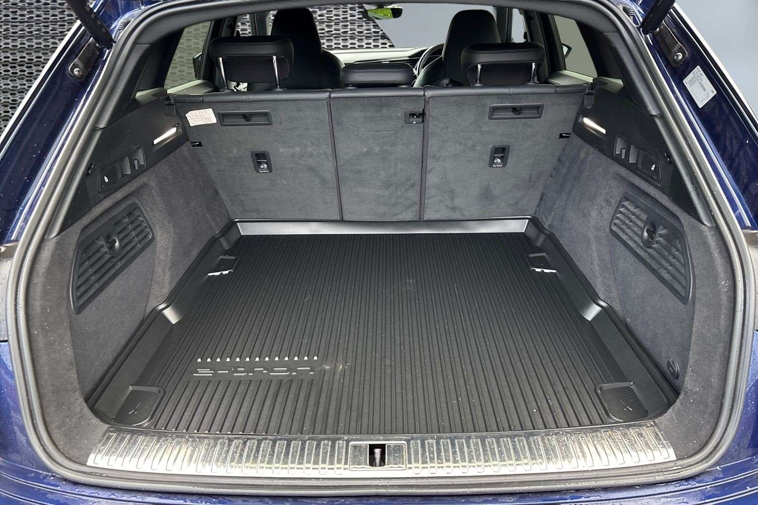 Used Audi e-tron 2021 for sale - 76435775: Photo 13