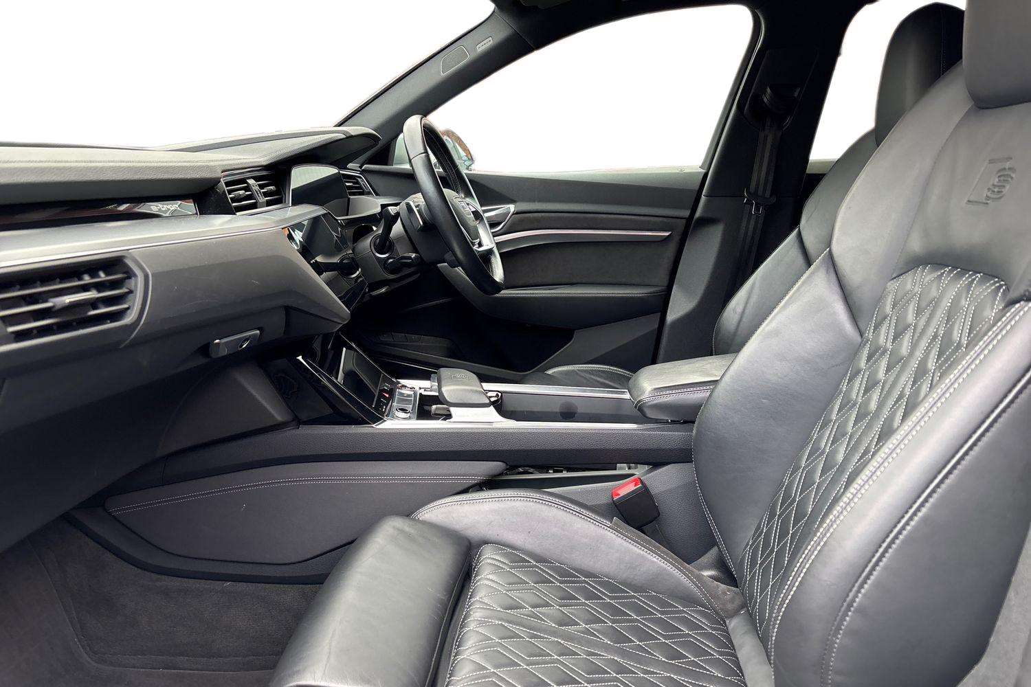 Used Audi e-tron 2021 for sale - 76435775: Photo 21