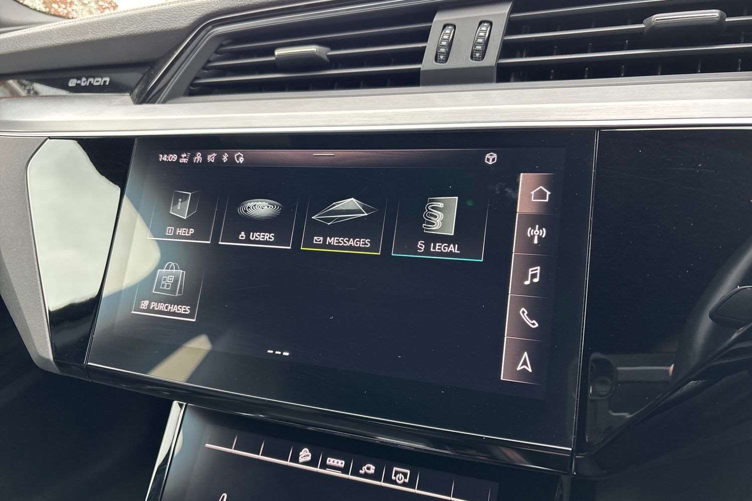 Used Audi e-tron 2021 for sale - 76435775: Photo 34