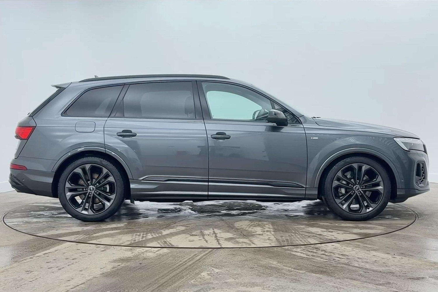 Used Audi Q7 2025 for sale - 77540820: Photo 4